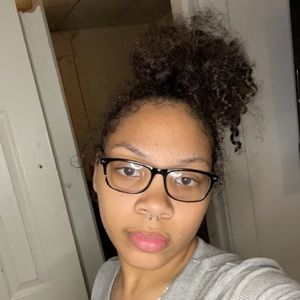 Meet your Posher, Destiny